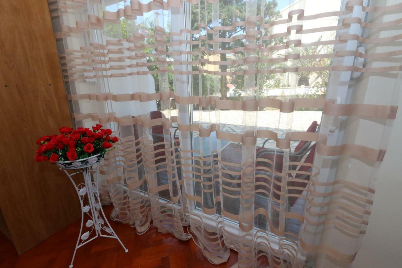 Apartmani Aron Novalja Zewnętrze zdjęcie