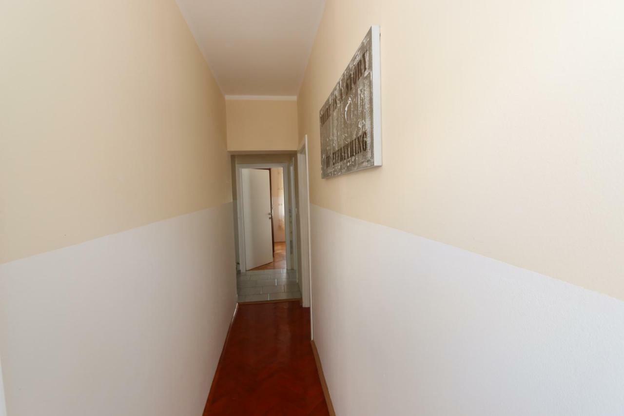 Apartmani Aron Novalja Zewnętrze zdjęcie